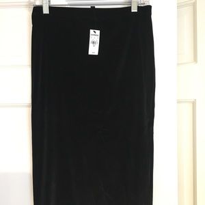 Express Black Velvet Pencil Skirt NWT size 2